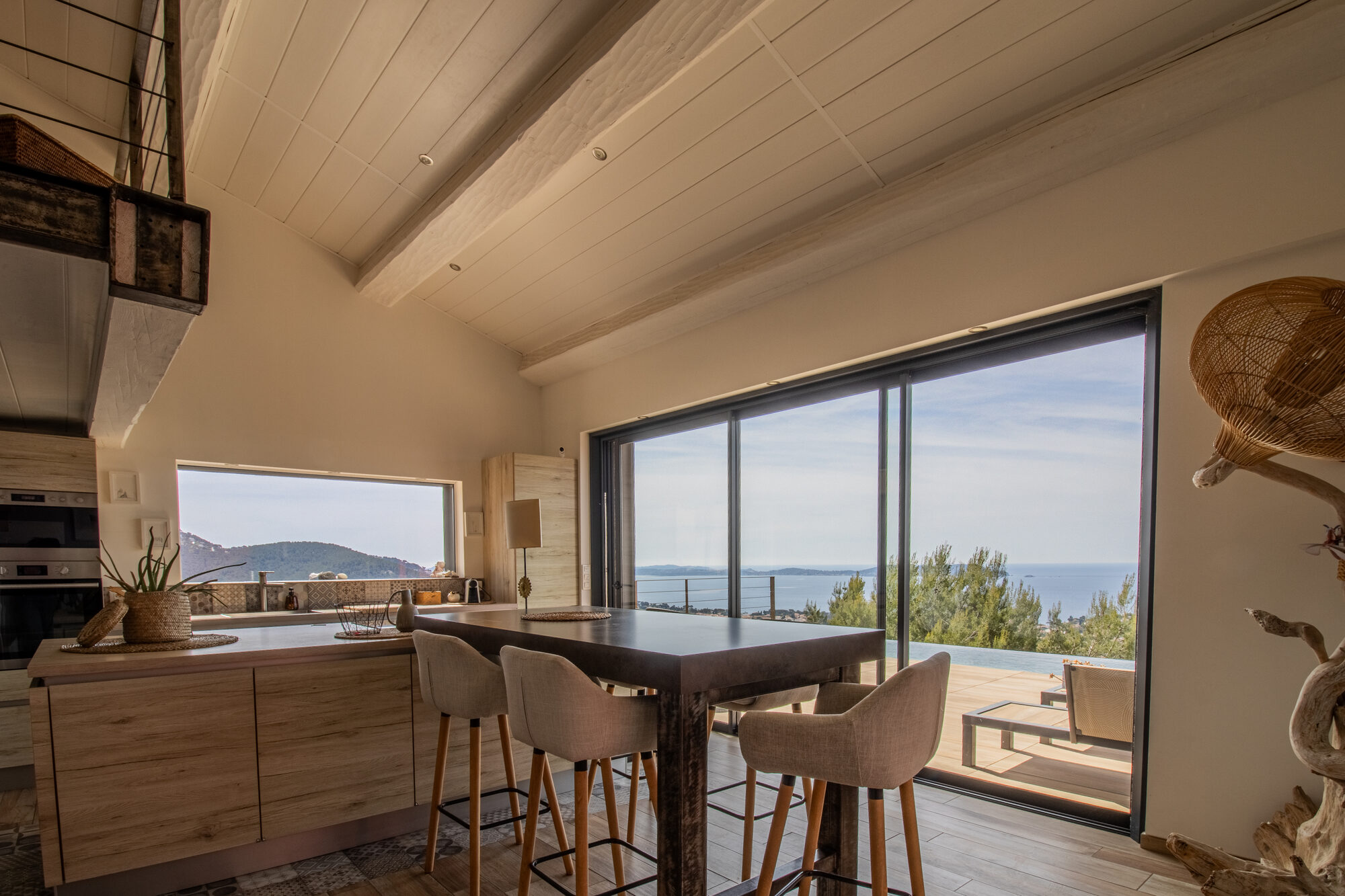 Séjour vue mer — photographe immobilier Var